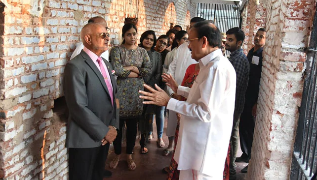 Vice President Visits Cellular Jail, Calls For Organizing Student Visits To Historic Places Linked To Freedom Struggle